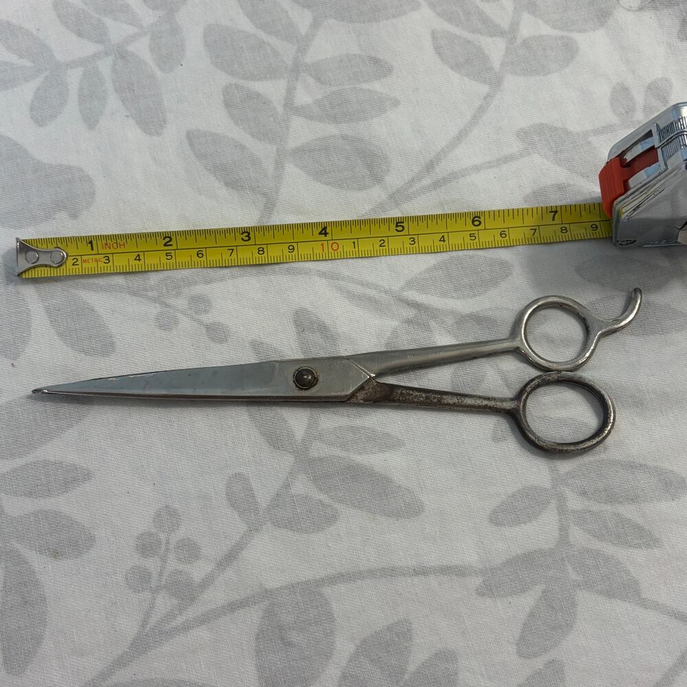 Vintage Barber Hair Cutting Shears 7" Salon Scissors Steel Right Handed